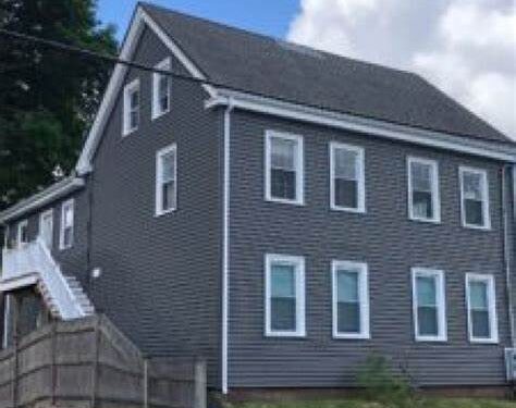 Roofing and Siding in Stoneham, MA | EM Snow